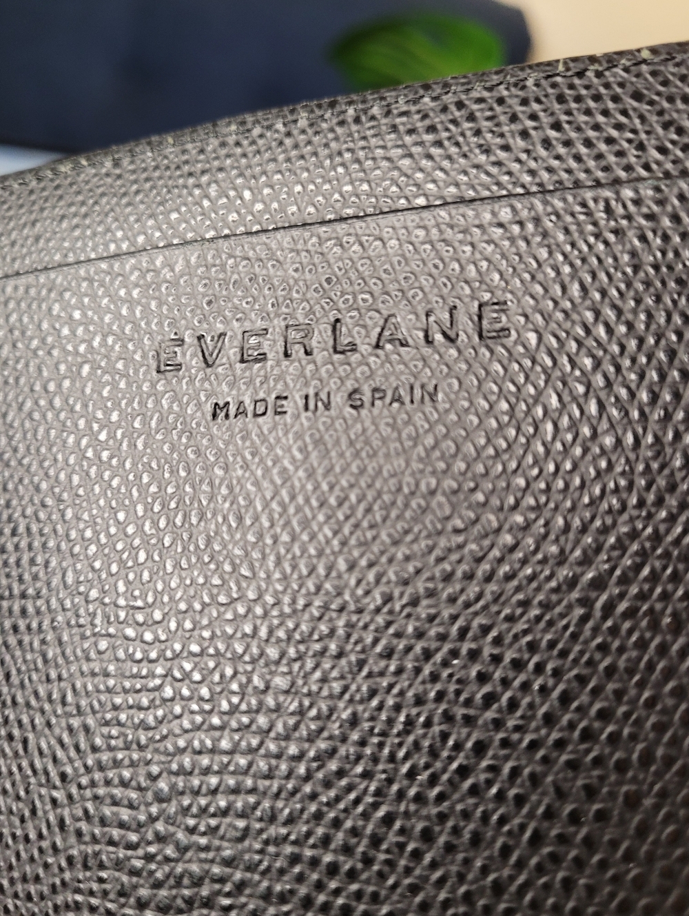 Everlane Black Pebbled Leather The Traveler Large Zippered Wallet Billfold - Picture 3 of 16